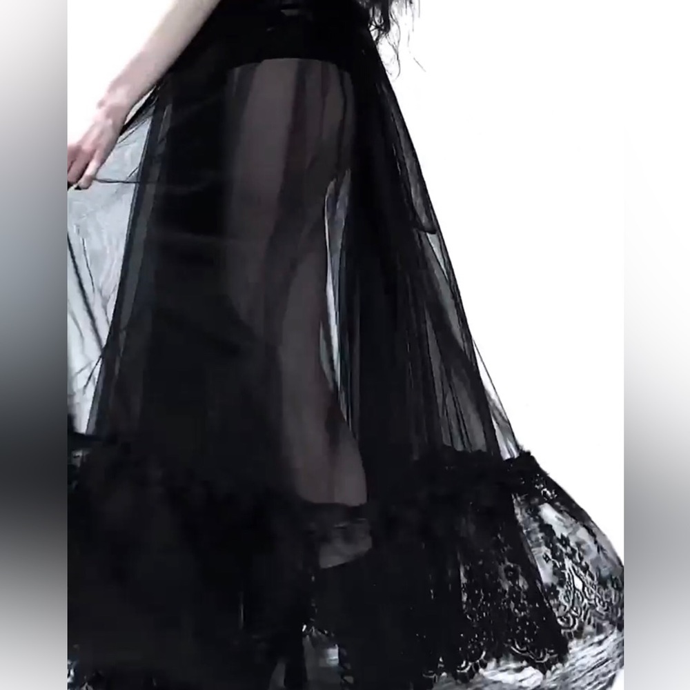 FUNDRAISER! Reseller Mystery Item. YAY! Closet Cleanout Charity - Picture 2 of 8